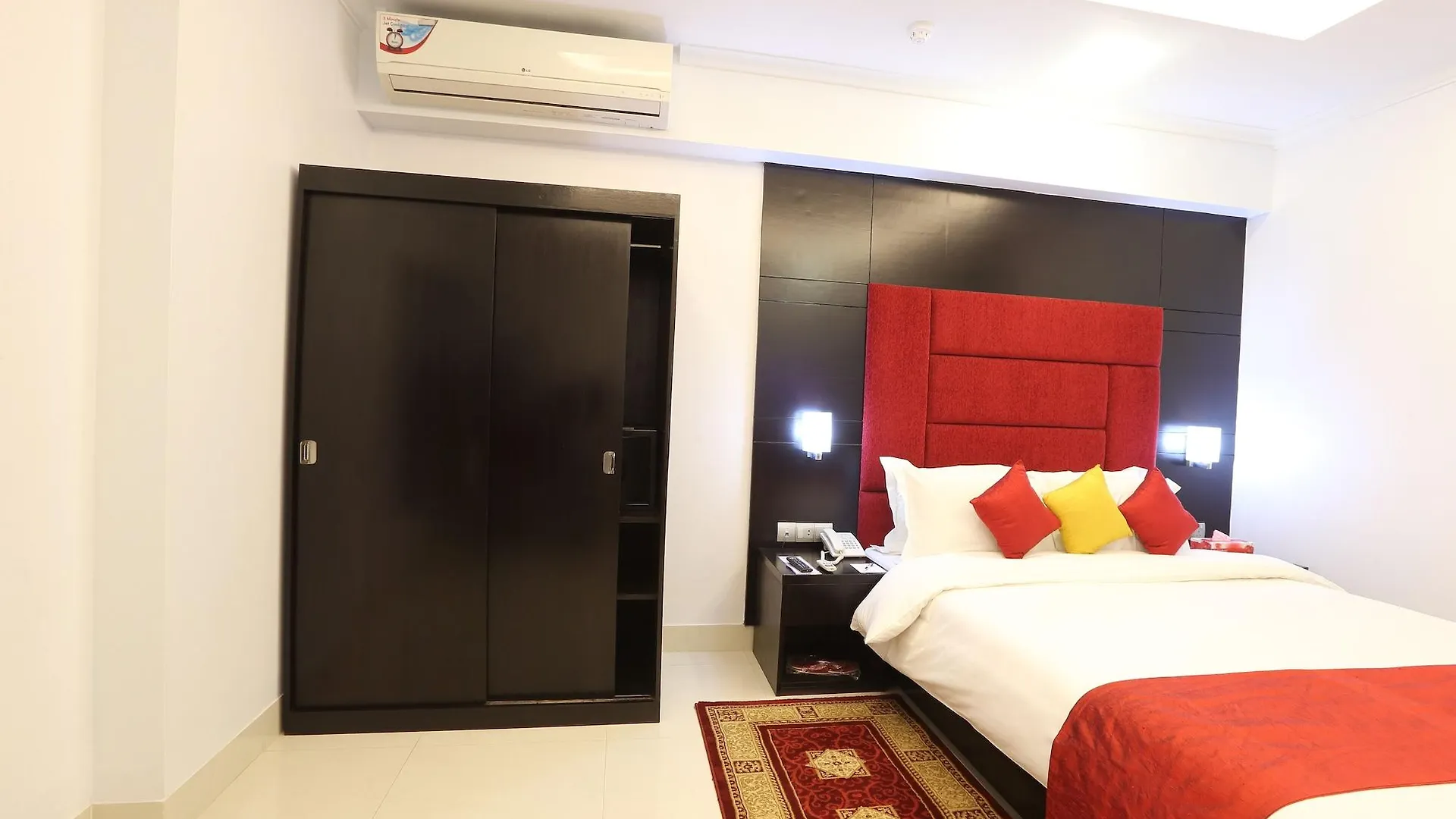 Nascent Gardenia Baridhara Otel Dakka