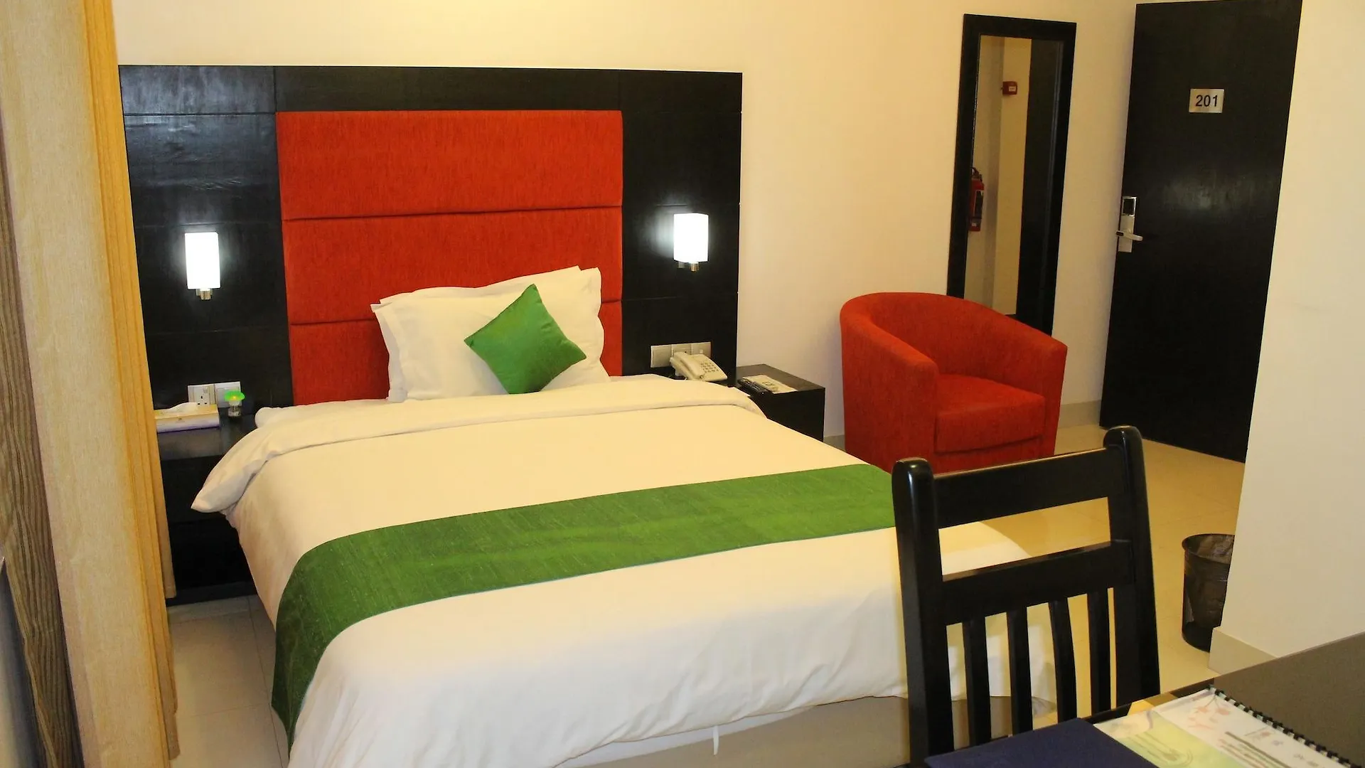Nascent Gardenia Baridhara Otel Dakka
